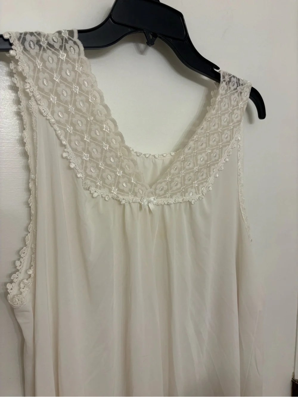 Vintage 70s Shadowline White Ivory Floral Lace Nightgown Sleeveless Midi Nylon M